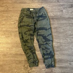 TNA Camo joggers
